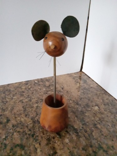 Oliv-Art Spain Olive Wood Mouse Cocktail Fork Toothpick Holder and 6 forkVintage - Picture 3 of 6