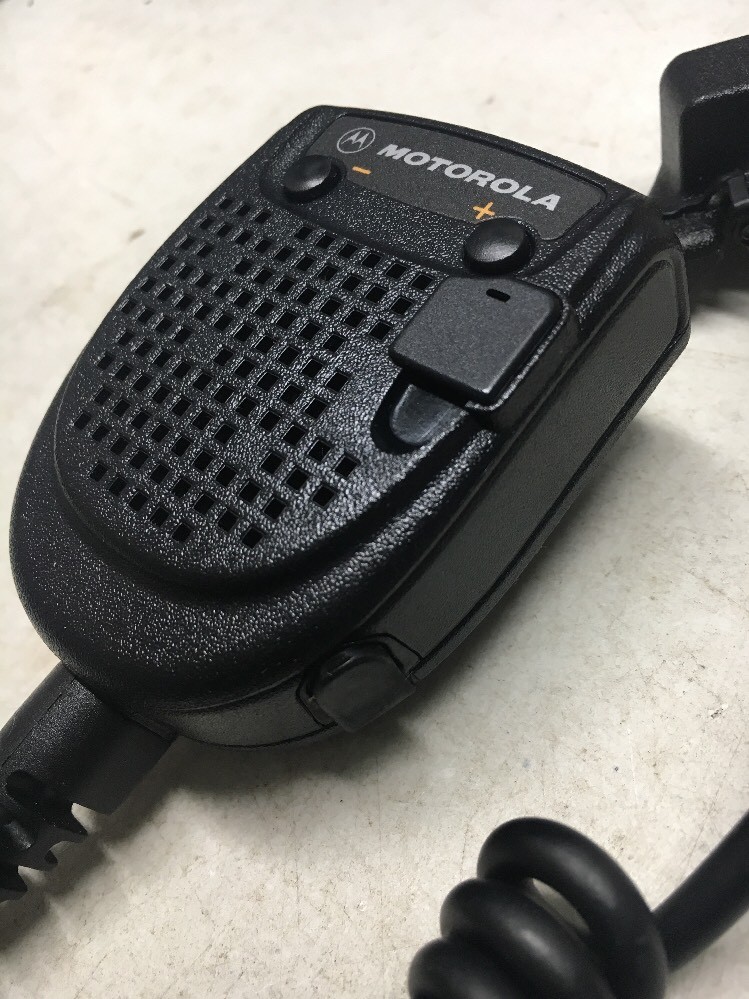 Motorola Remote Speaker Microphone with Emerg Button RMN5038A