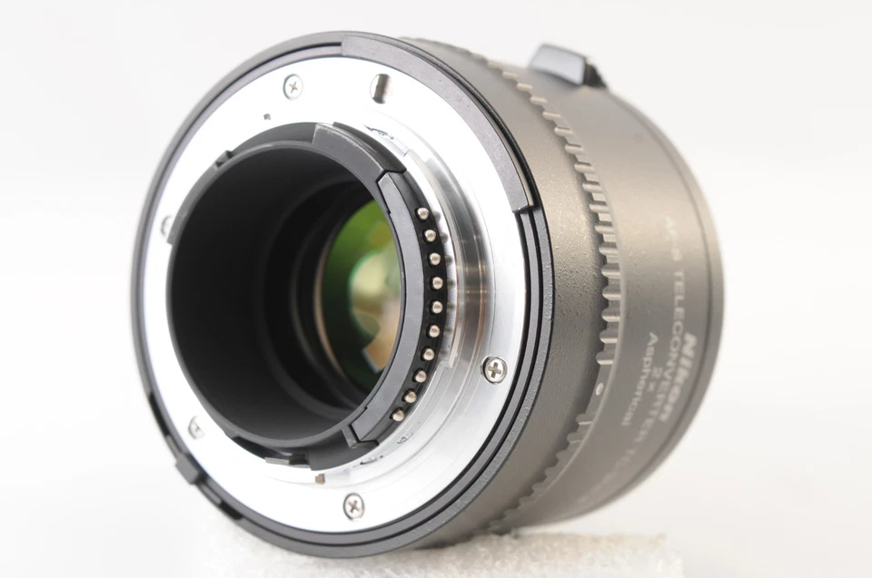[COMO NUEVO] Lente teleconvertidora asférica Nikon TC-20E III 2x AF-S de Japón Foto 2 de 4