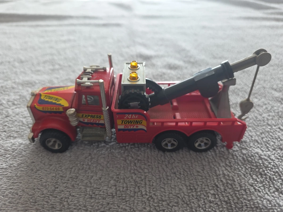 CAMION KENWORTH PINDER et remorque Magic Circus Majorette, cod