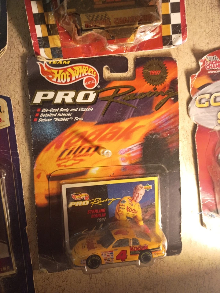 nascar diecast 1 64 hot wheels - Image 3 of 4