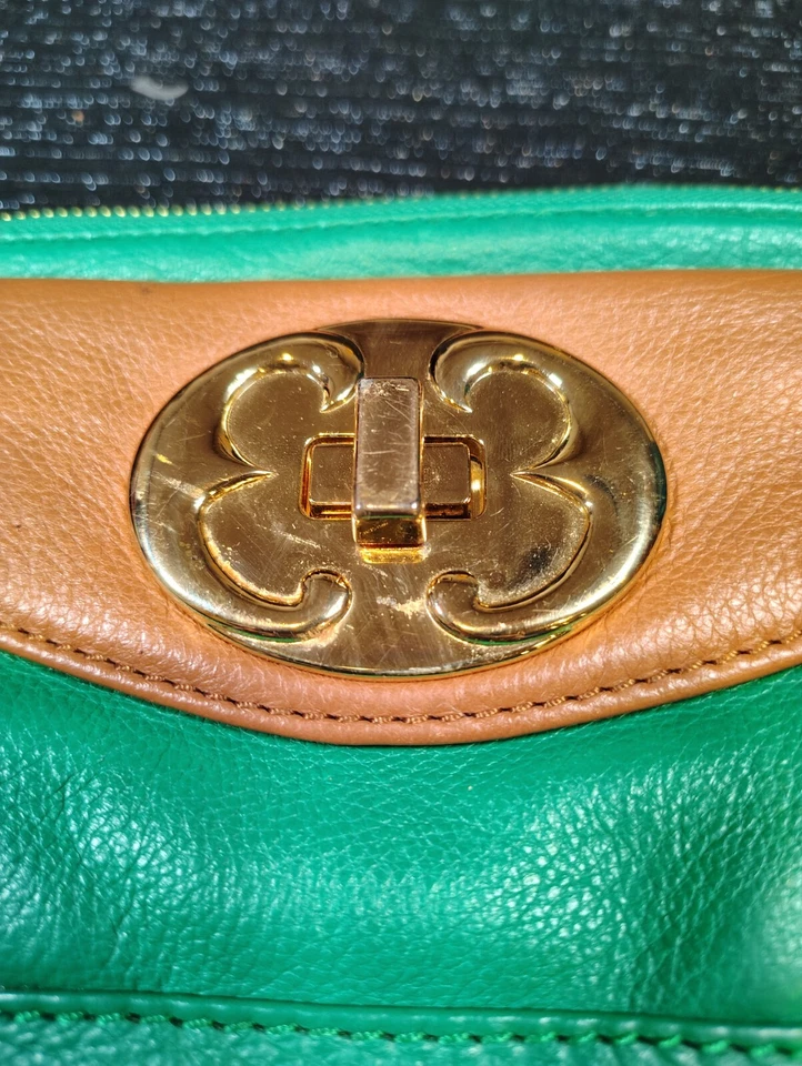 Emma Fox,绿色/棕色,真皮革,手拿包/腕带,腕带和标志标签 — 第 2/4 张图片