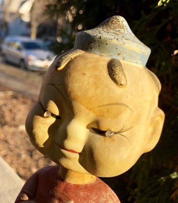 Figurine Vintage Asian Boy Bobble Head – Yeux En Pierres – État D'usage