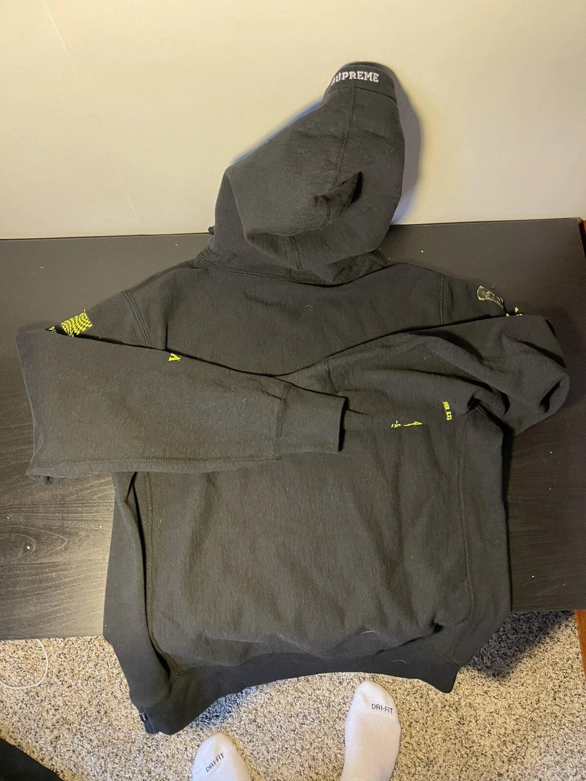 Felpa con cappuccio Supreme Menace taglia media nera FW18