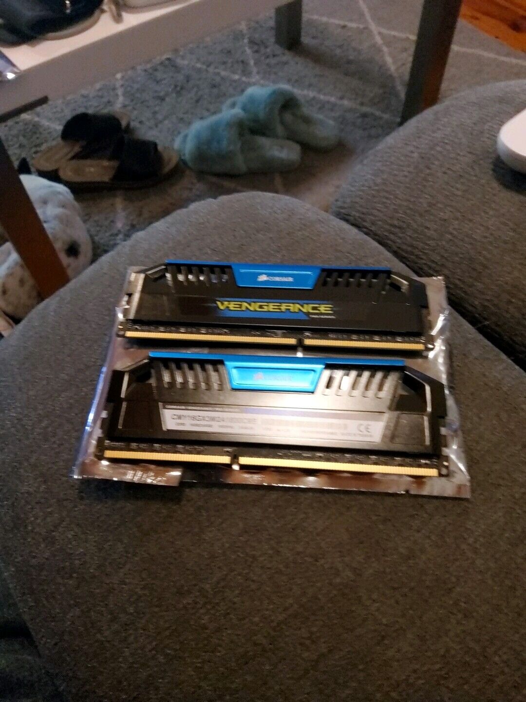 Picture 1 of 1