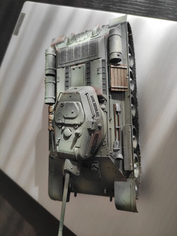 TAMIYA 1:35  KIT CARRO ARMATO T34/76 1943 PRODUCTION MODEL RUSSIAN TANK    35059 - Immagine 2 di 4