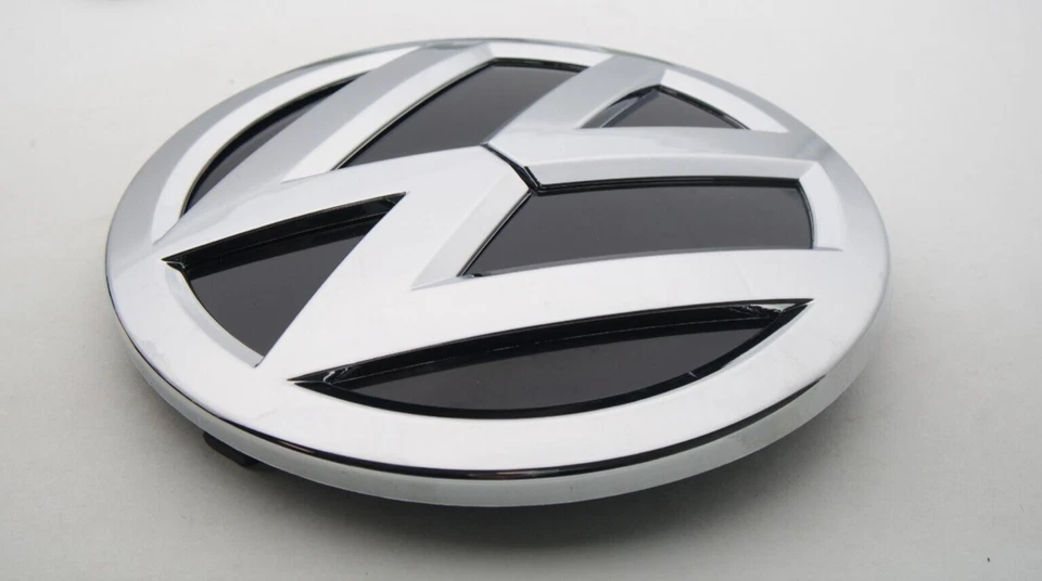 Insignia emblema parrilla delantera VW Volkswagen 15-21 Golf GTI Jetta Alltrack Passat Foto 2 de 3