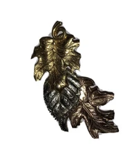 Signed AVON LEAF TRIO BROOCH Pin Tricolor Metal Tri Tone Costume Jewelry Vintage