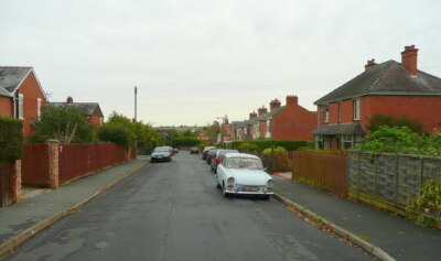 Foto 6x4 Weston Grove, Ross-on-Wye Eine Wohnstraße abseits der Ryefield Road, c2008
