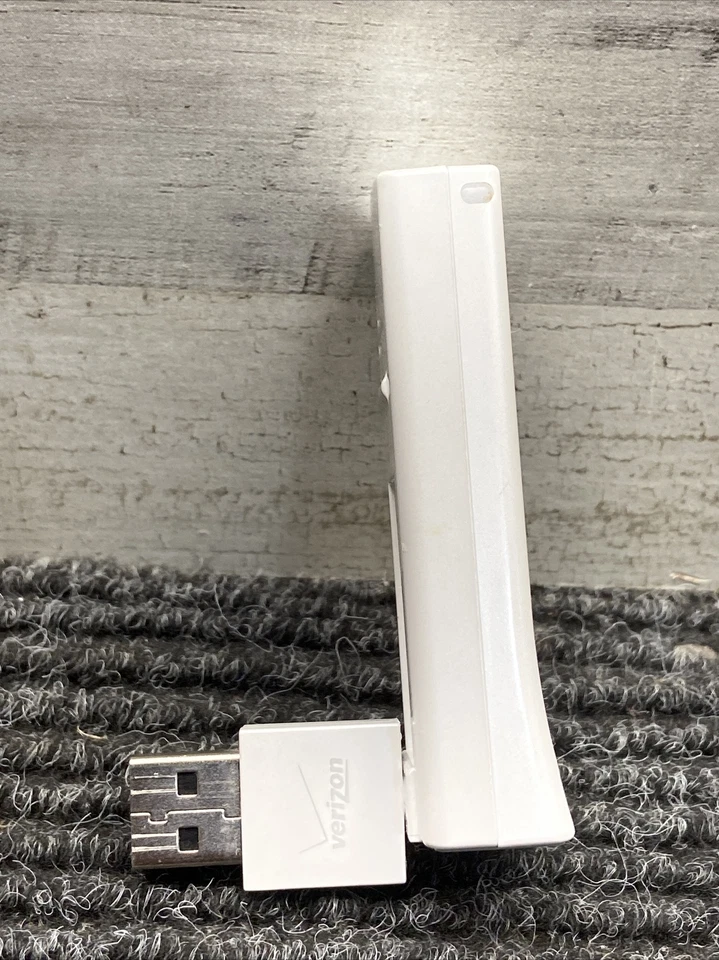 Pantech UM175 Verizon USB Global 3G Módem de Banda Ancha Inalámbrico Internet WiFi CDMA Foto 3 de 4