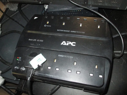 APC BE550G-UK 550 Power-Saving Back-UPS 550Va 330 Watts 230V BS1363 USB UK PLUGS
