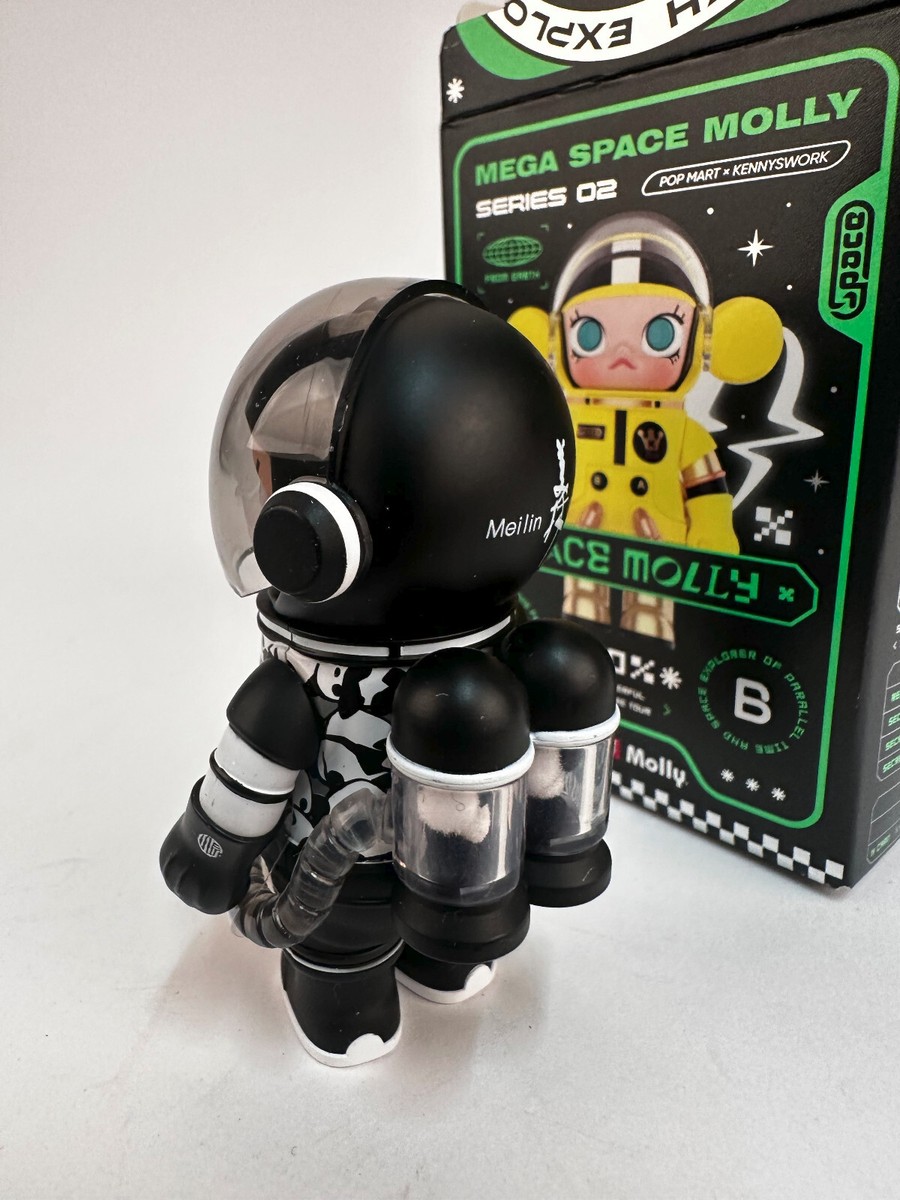 POP MART x Kennyswork Mega Space Molly Series 2 Meilin Panda