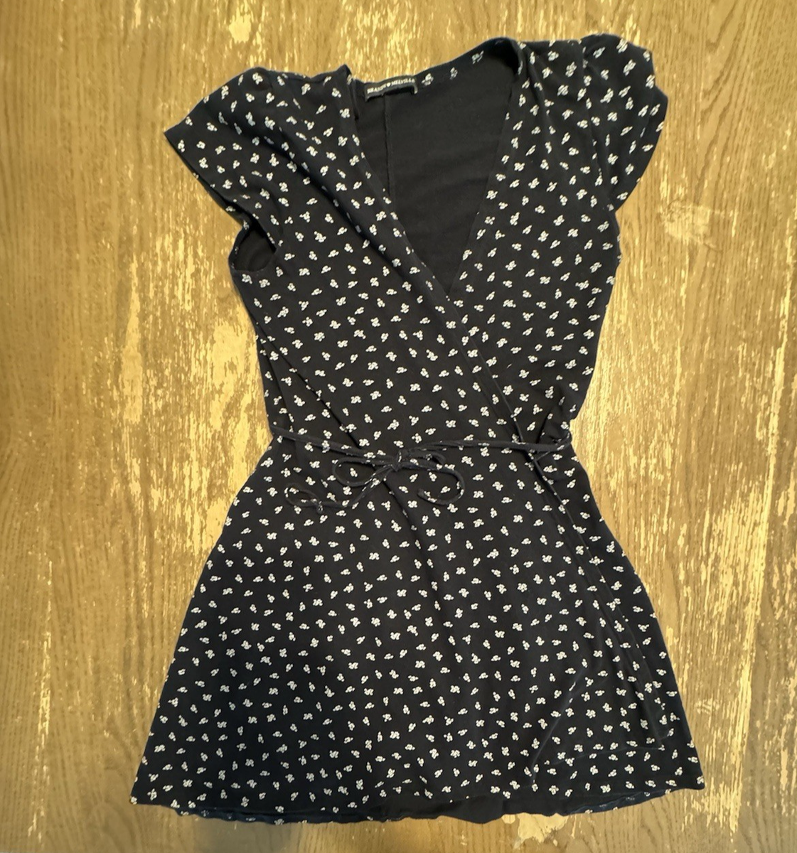Brandy Melville Navy Blue Robbie dress Floral Wrap Tie Dress One Size Prep Italy | eBay Brandy Melville Navy Blue Robbie dress Floral Wrap Tie Dress One Size Prep Italy | eBay