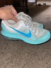 Nike Max Dynasty 2 women’s sz. 5.5 green & wht. lace sneaker. Nice pair