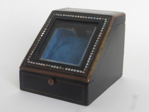 Boitier porte-montre en bois noirci ,nacre , velours bleu ,d'époque Napoléon III - Bild 1 von 11