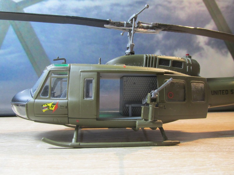 1/48  Armour/ Franklin Mint  Diecast Huey UH-1  "The Good Widow Jones" Vietnam