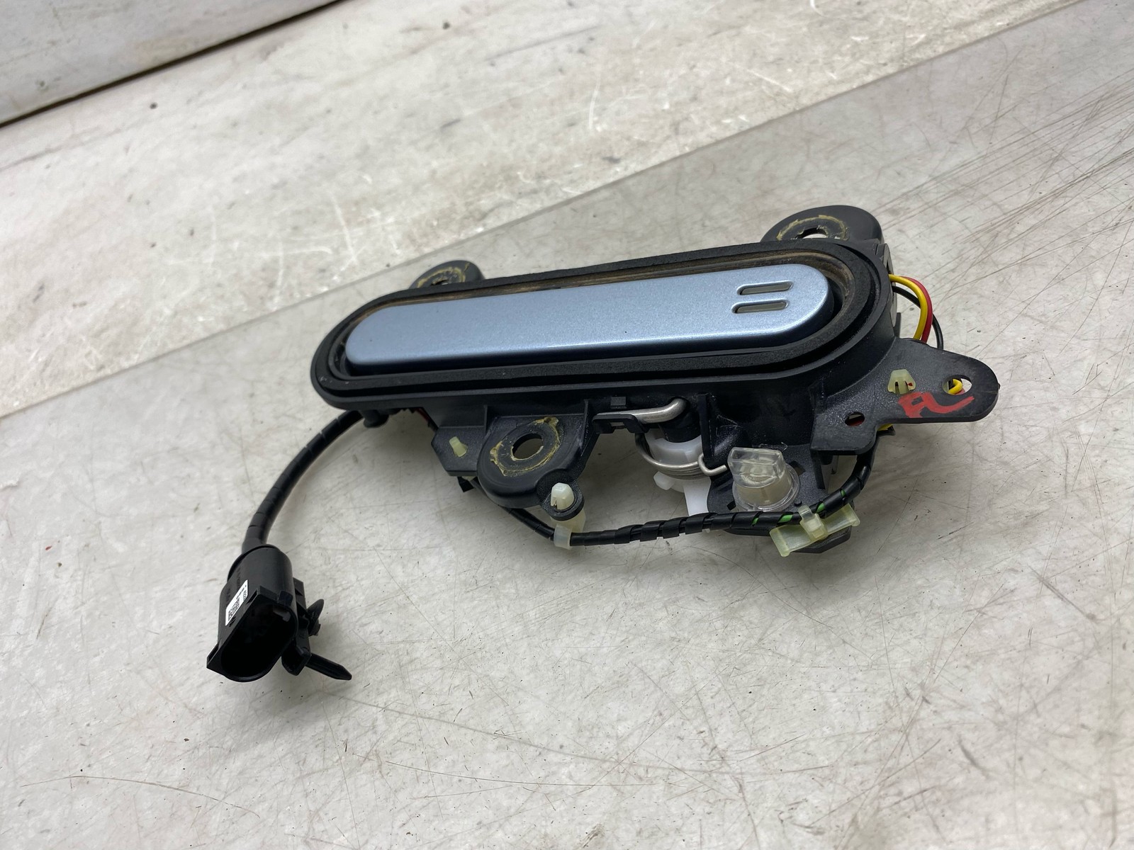 2020-2025 ASTON MARTIN DBX OEM LH FRONT LEFT OUTER DOOR HANDLE HY53-226A29-A