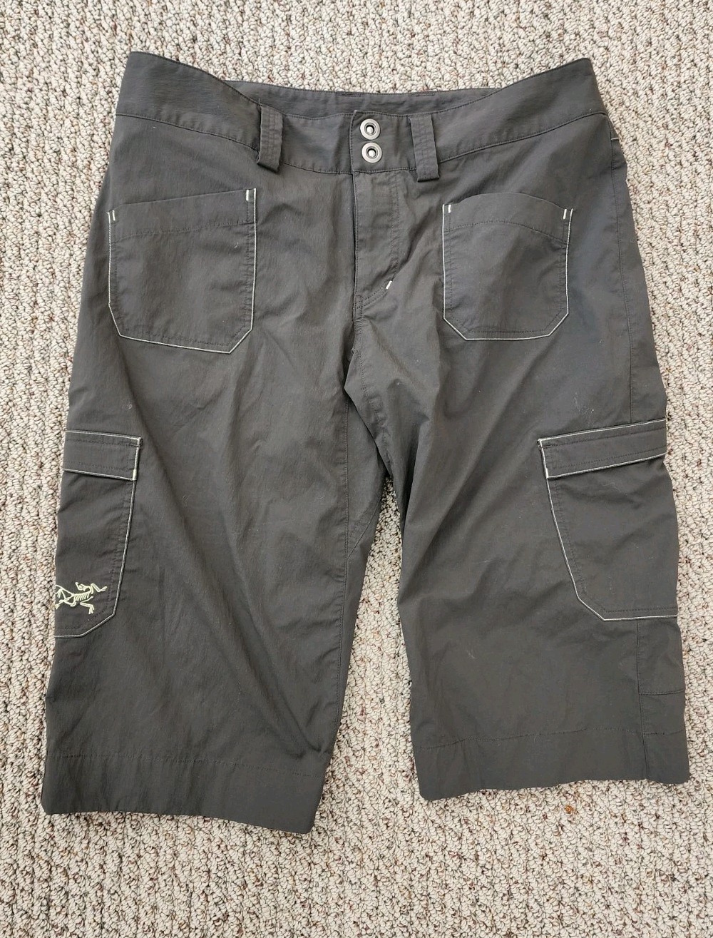 Bermuda Arc'teryx grigio cargo escursionismo lunghezza più lunga pantaloncini nylon donna 8