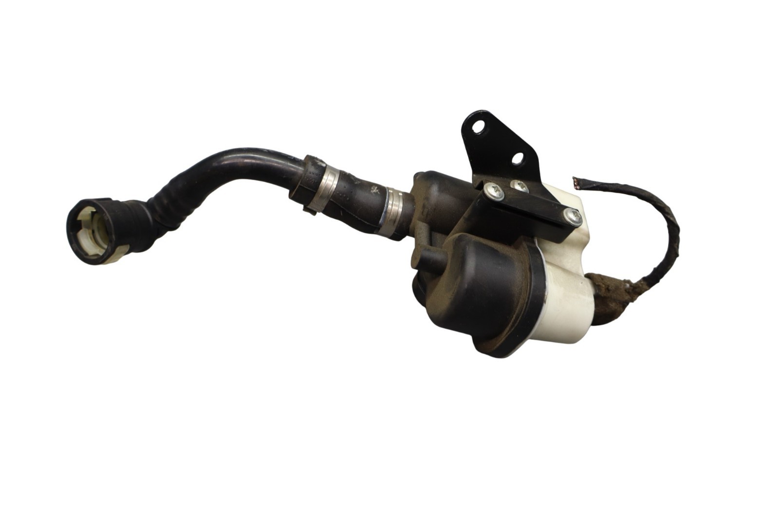 Maserati Quattroporte 2003-2013 Leak detection pump