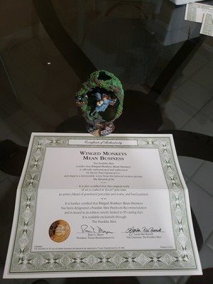 Winged Monkeys Mean Business  Limited Edition Collectible Egg Franklin Mint 1999