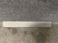 Chevrolet Camaro 2017 Einstiegsleiste Zierleiste vorne USF9173 RZD1605