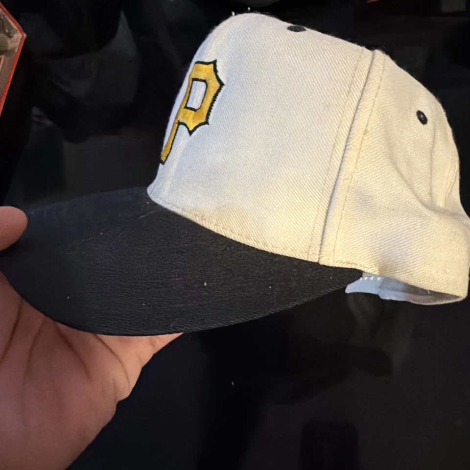 Vintage New Era Pittsburgh Pirates Hat Wool Blend SnapBack Made in Korea - Image 3 of 4