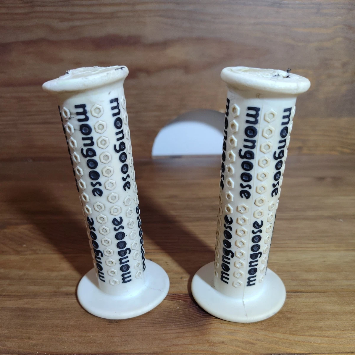 BMX Bike-Old School White Handlebar Grips, Tape & Pad Vintage Bike