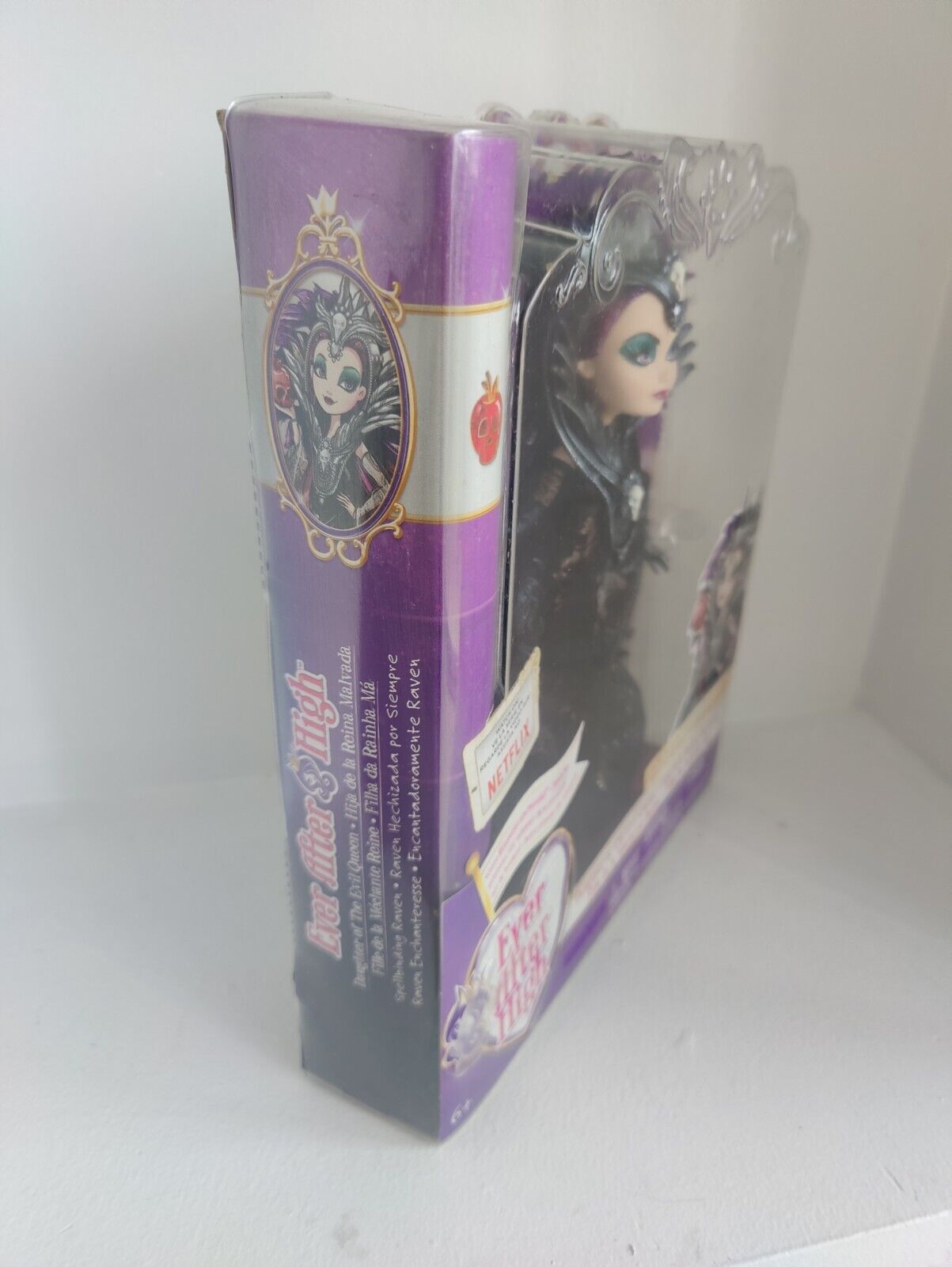 BONECA EVER AFTER HIGH FILHA DA RAINHA MÁ RAVEN QUEEN - Loja