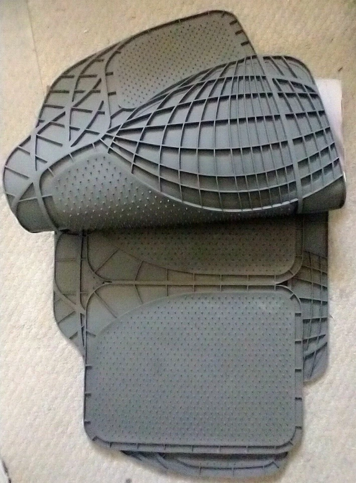 Juego de alfombrillas de goma delanteras traseras diseño Trim-to-Fit GRIS goma reina Foto 2 de 4