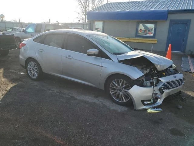 二手驾驶灯适合:2017 年福特福克斯雾驾驶 A 级 — 第 4/4 张图片