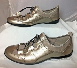 ecco vibration ii toggle sneaker