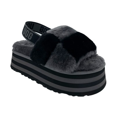 comfortable travel sandals