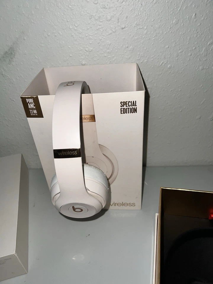 beats studio 3 inalámbrico  Foto 2 de 4