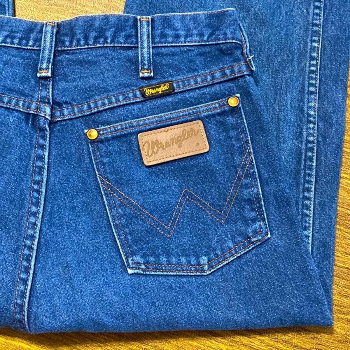 Vintage VTG Wrangler Straight Leg Brown Patch Western Blue Denim