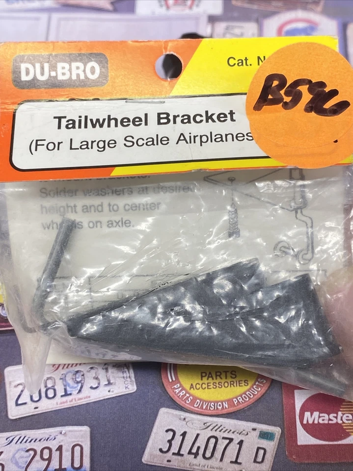 Vintage Dubro #377: Tailwheel Bracket for 1/4 Size Planes NewInPack USA Shipped - Image 2 of 4