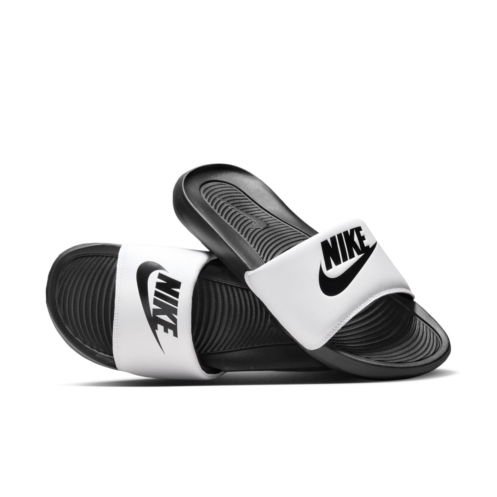 Кроссовки Nike VICTORI ONE мужские черно-белые CN9675-005 Basic Active Slides