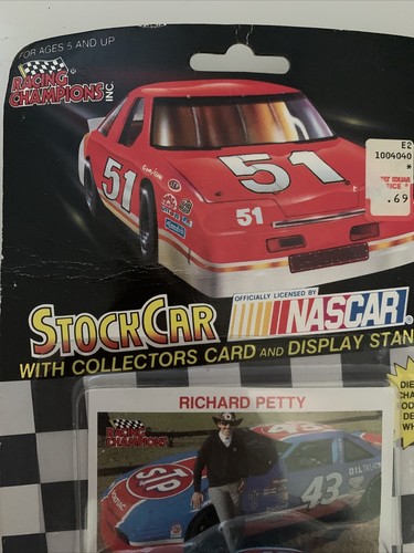 Richard Petty STP Stockcar NASCAR Racing Champions Inc. 1/64 die-cast 1991 - 第 8/8 張圖片