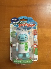 Holiday Candy Pooper YETI Walking Candy Dispenser New Sealed