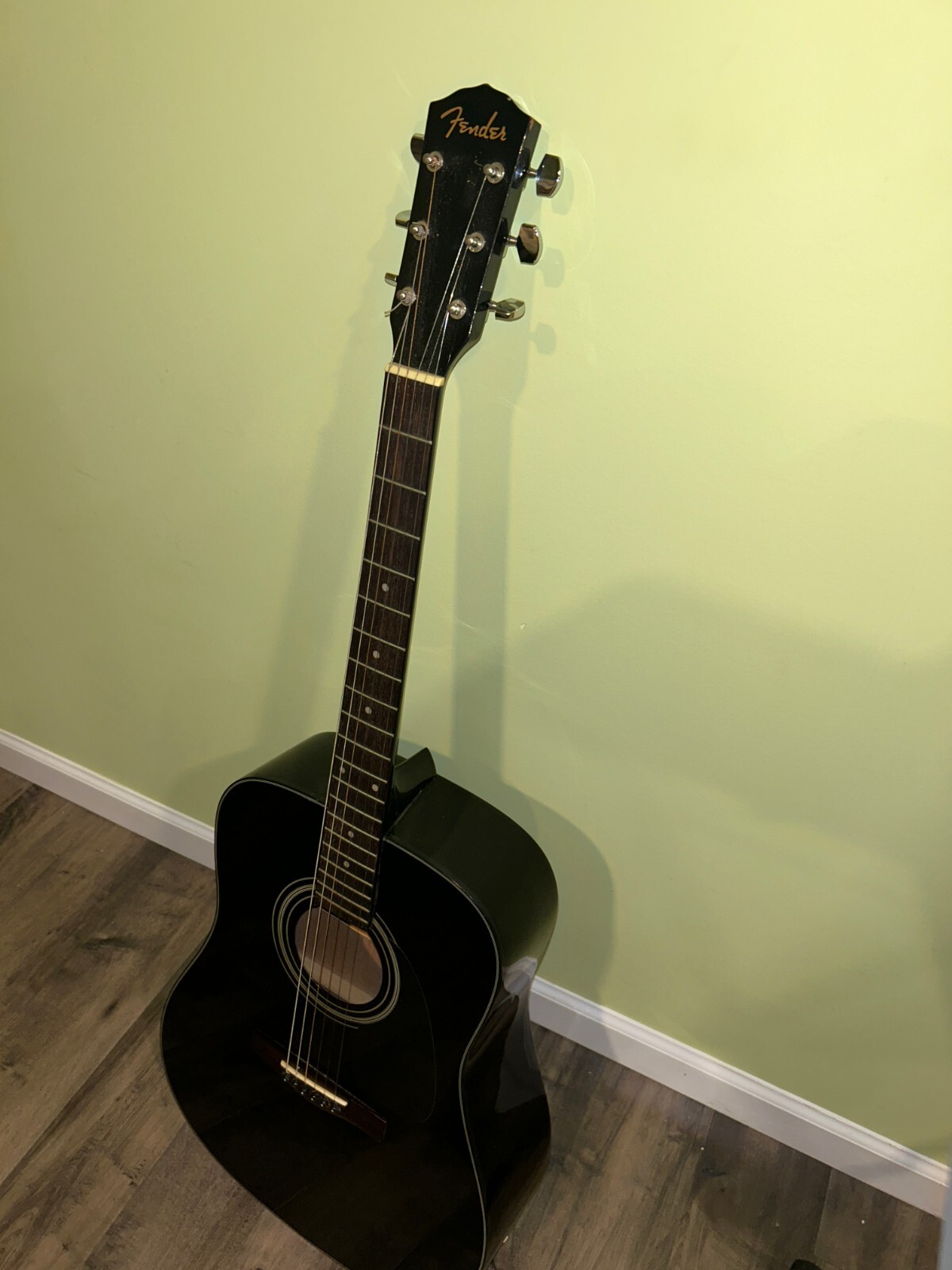 Nice Fender DG11E Acoustic Electric Guitar Black 6 String w/ Case