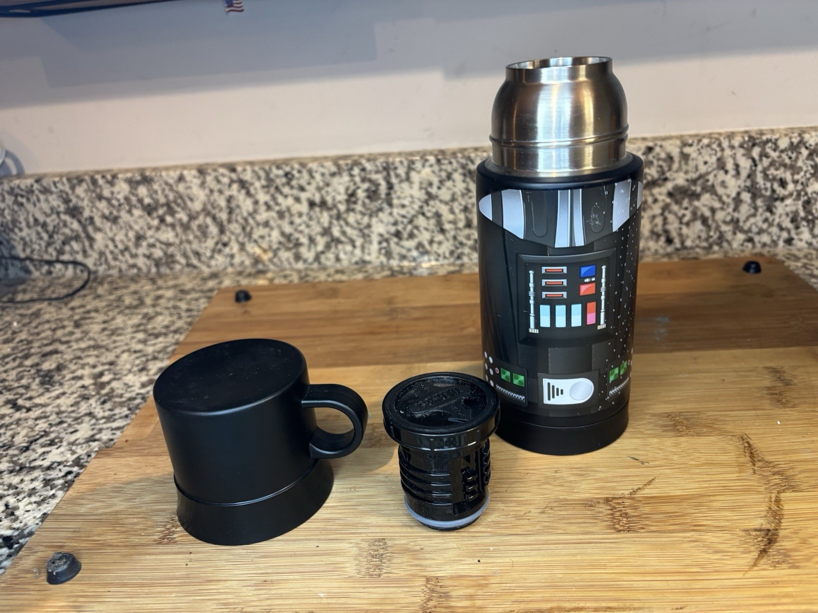 Star Wars Darth Vader FUNtainer Insulated Thermos 12oz Black