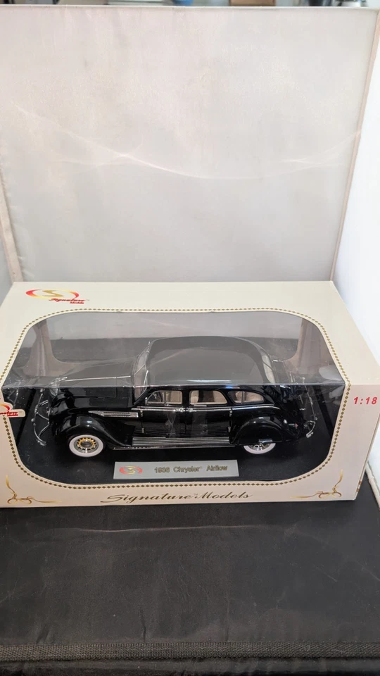 Signature 1936 Chrysler Airflow  1:18 Scale Die Cast Car Model Black - Image 2 of 4