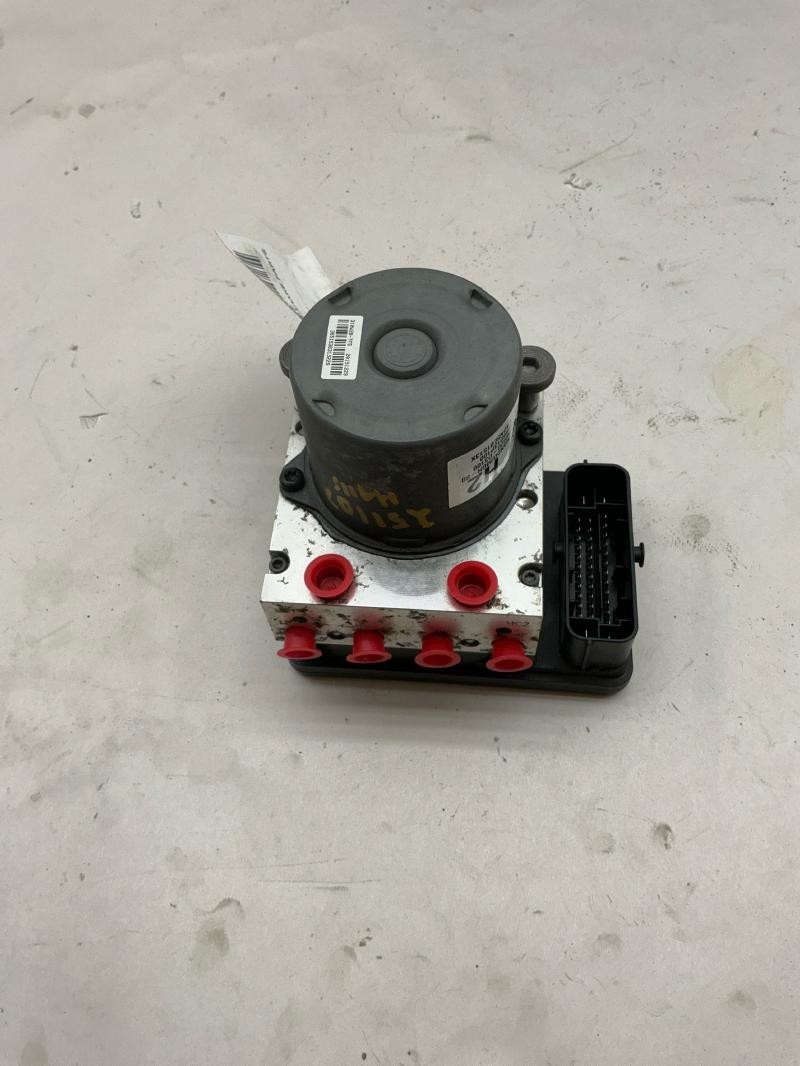 2016-2018 Hyundai Tucson ABS Anti-Lock Brake Pump Assembly OEM