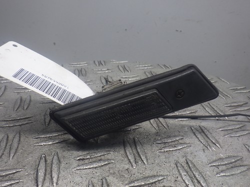 Blinker Kotflügel links vorne BMW 3er Coupe (E36) 316i  75 kW  102 PS (09.1993-1