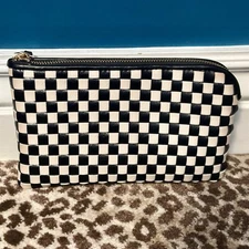 Checkered Pouch Universal Thread