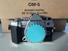 OM SYSTEM OM-5 20.4MP Mirrorless Camera - silver (Body Only) micro 4/3rds boxed 