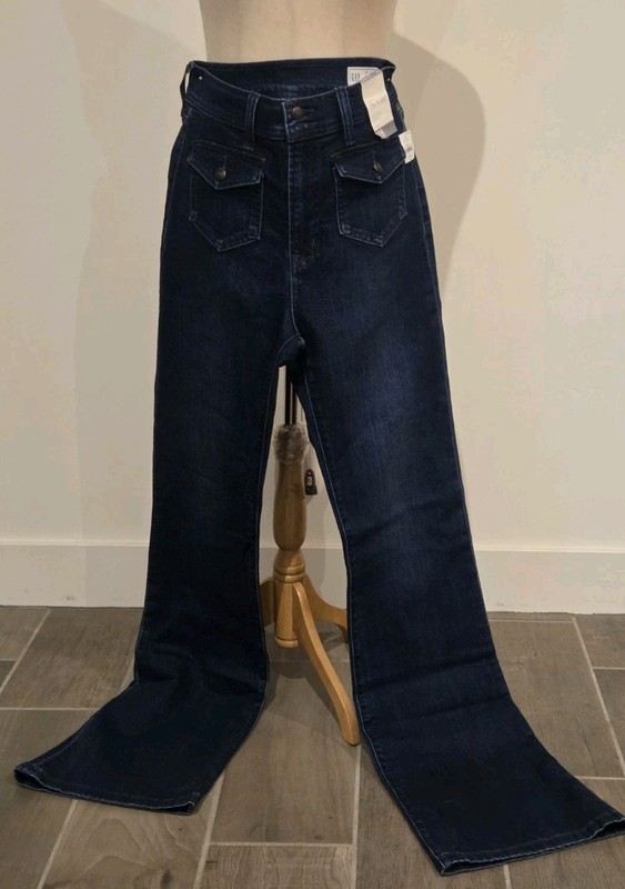 GAP 1969 Women's High Rise 70's Flare Jeans  - Dark Indigo  - Size 28/6 Tall NWT