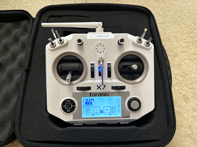 FrSky Taranis Q X7 2.4GHz Console RC Radio Transmitter case and battery