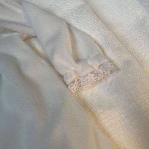 ALEXIS Sweetheart Red Rose Smocked Embroidery Baby Gown. Vtg USA made. 13-18 lbs - Picture 3 of 6