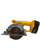 DeWALT  18v DW936 Trim Saw. W/Battery (no Charger) 5 3/8” (136mm)  {E7}