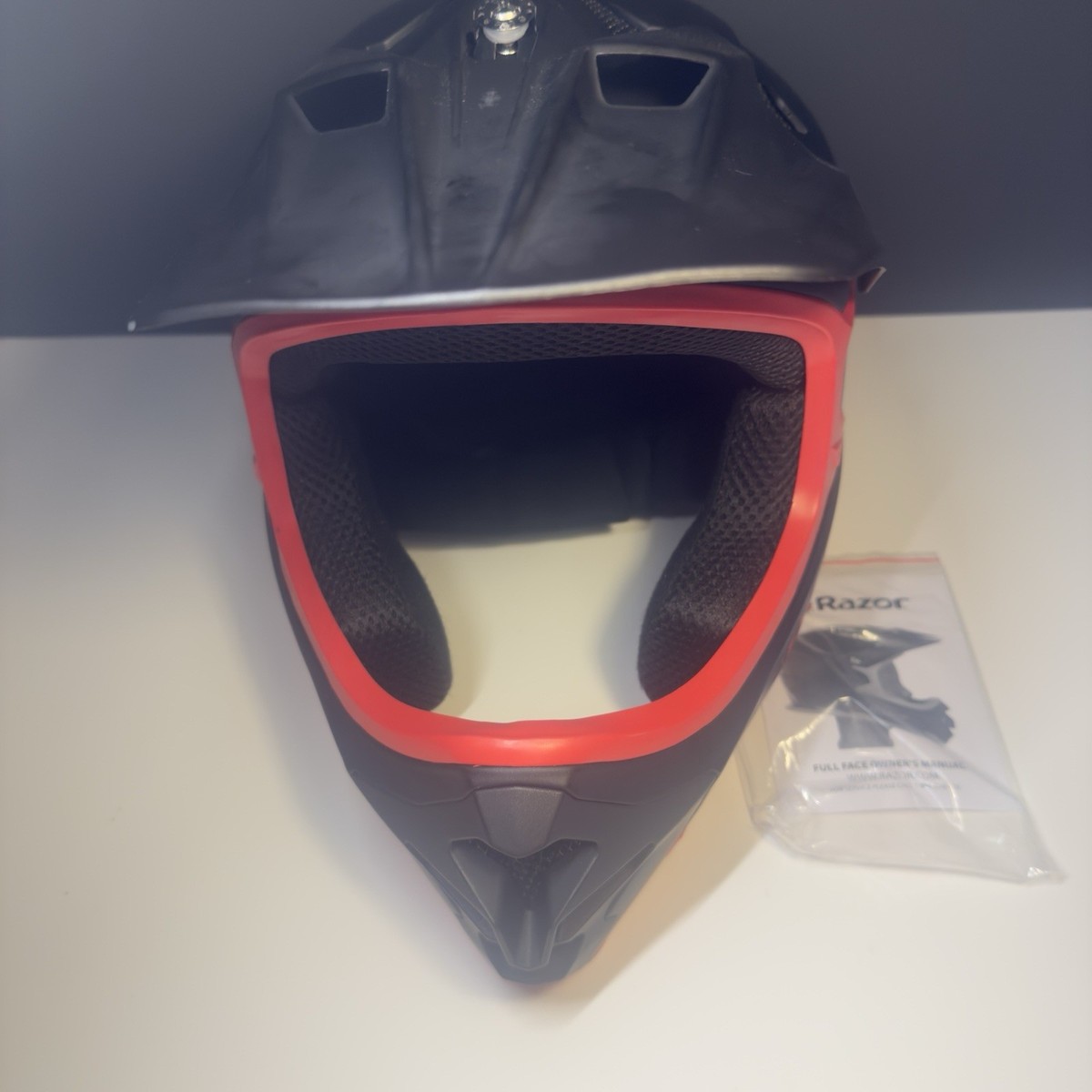 threezeroUltramanACEA（animevre） Amazon.com: threezero Ultraman (Anime Edition) 1: 6 Scale Action